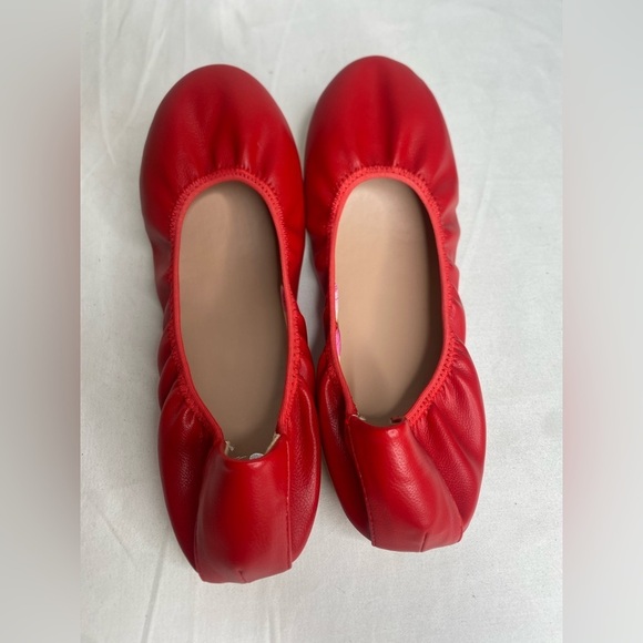 JOURNEE COLLECTION Womens Red Scrunch Style Lindy Round Toe Slip On Flats 8M - Picture 9 of 10